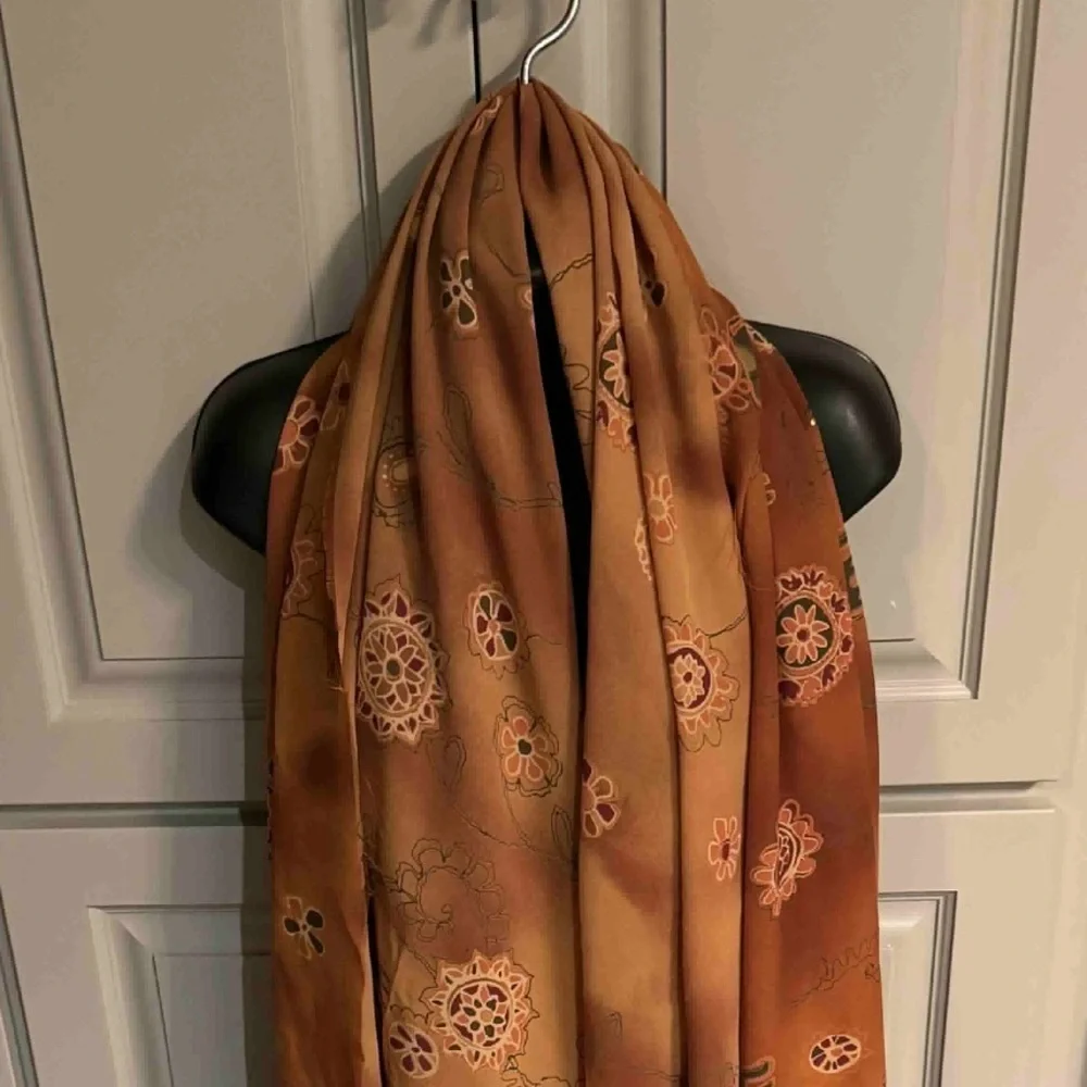 Floral Patterned multi use Scarf